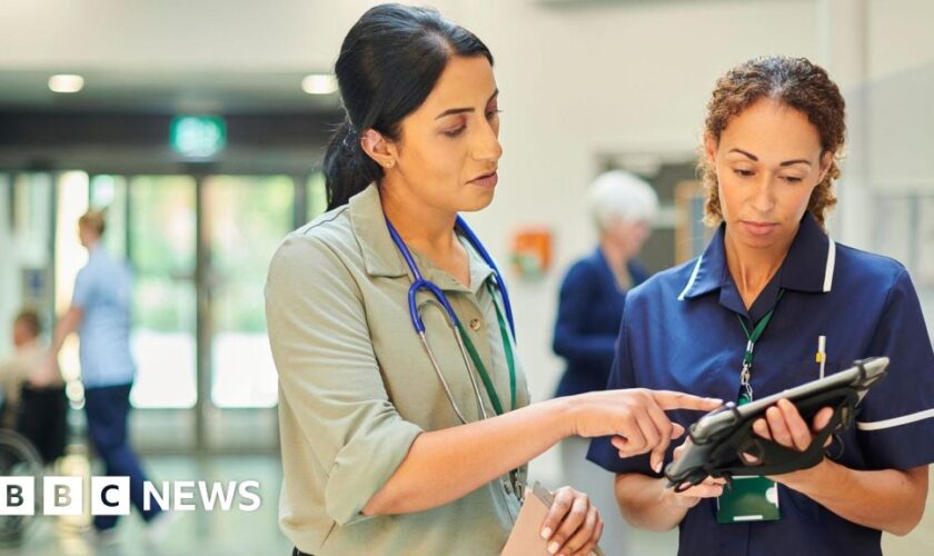 Patients to get full access to medical records on NHS App