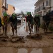 Piles de voitures, boue… les terribles images des effets des inondations en Espagne