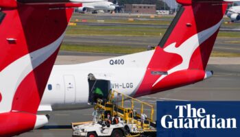 Qantas ordered to pay $170,000 to three workers illegally sacked during the pandemic