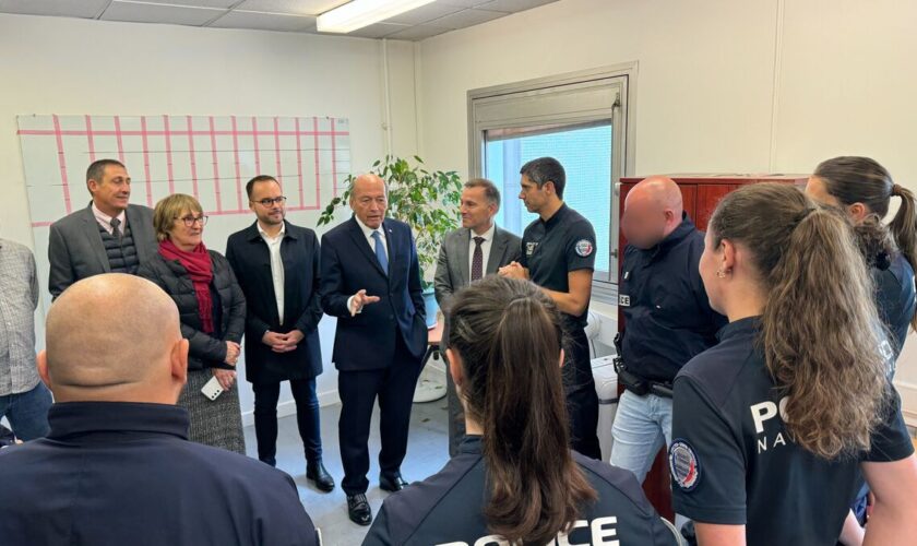 Seize recrues au commissariat de Maisons-Alfort, une soixantaine d’autres policiers attendus dans le Val-de-Marne