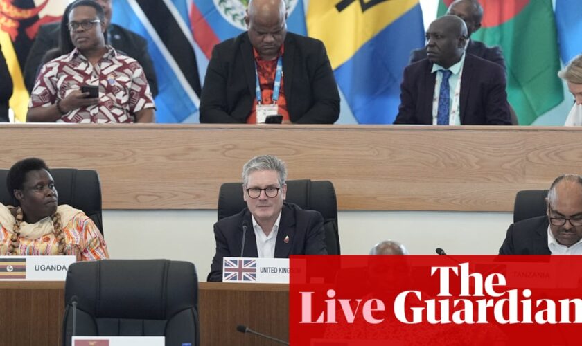 Starmer confronts slavery reparations and says future should not be ‘in shadow of past’ in Commonwealth address – UK politics live