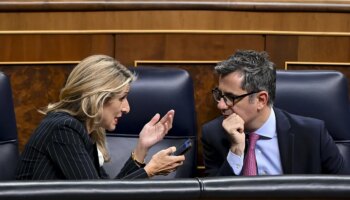 Sumar abandona al PSOE en una iniciativa del PP para atraer a Feijóo en su "giro social"