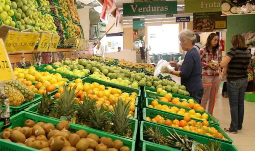 Supermercados y centros comerciales abiertos el 1 de noviembre en Sevilla: estos son los horarios