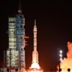 Trois astronautes chinois s'envolent pour la station spatiale Tiangong