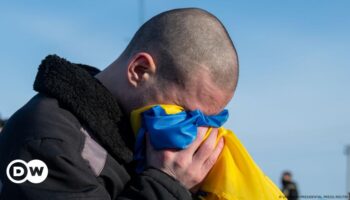 Ukraine updates: Dozens freed in prisoner swap with Russia