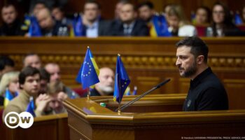 Ukraine updates: Zelenskyy touts 'victory plan' to lawmakers