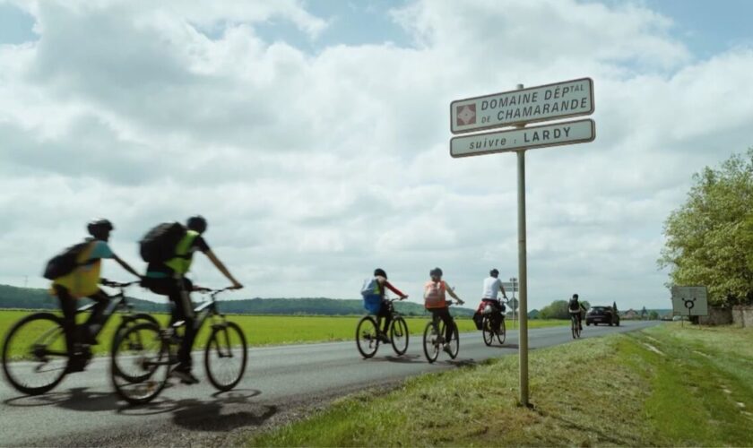 Un périple de 35 km à vélo pour sortir du quartier, « l’aventure d’une vie » pour ces adolescents de Grigny