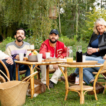 « Une émission qui fait du bien » : pourquoi « Un dimanche à la campagne » de Frédéric Lopez séduit le public