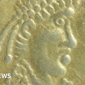 'Unusual' Anglo-Saxon replica of Roman coin found