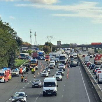 Voiture en feu, 4 blessés : un spectaculaire accident perturbe la circulation sur l’autoroute A6