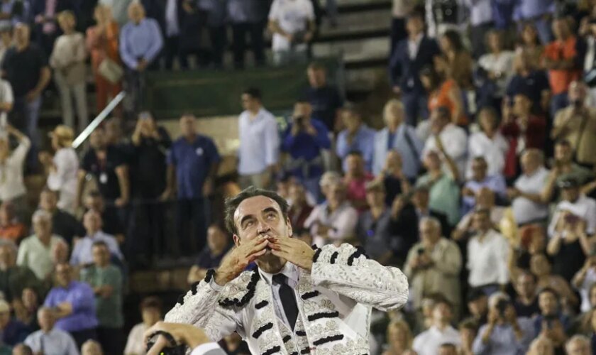 Y Enrique Ponce, el sueño del abuelo, se hizo leyenda: despedida de los ruedos españoles de un torero histórico