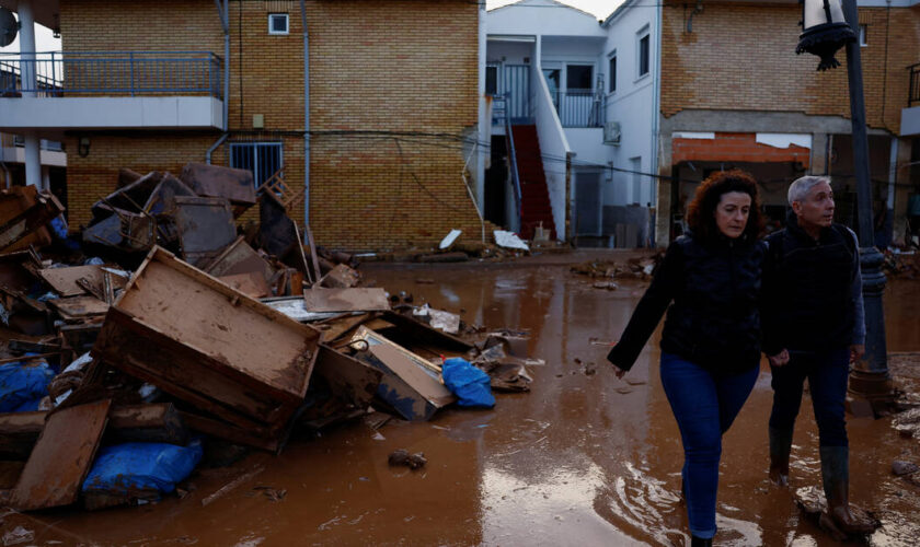 Donald Trump dans un camion-poubelle du Wisconsin, inondations en Espagne, niche parlementaire du RN… L’actu de ce jeudi matin