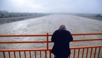 Inondations en Espagne : Valence épargnée mais le détournement d’un fleuve a aggravé les conséquences