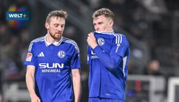 Ulm scheitert am Aluminium, Schalke vergibt kurz vor Schluss Dreifach-Chance