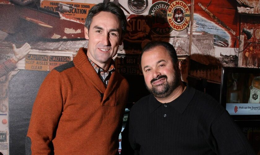 'American Pickers' star Mike Wolfe says he held Frank Fritz's hand when late co-star 'took his last breath'