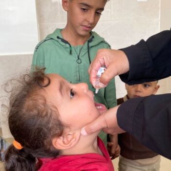 Die Polio-Impfkampagne im nördlichen Gazastreifen ist nach einer Unterbrechung wegen heftiger Kämpfe wieder angelaufen. Foto: Ha