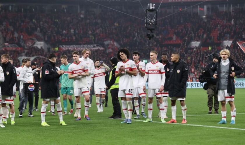 Der VfB Stuttgart trifft auswärts auf Regensburg. Foto: Rolf Vennenbernd/dpa