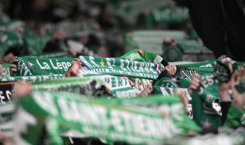 Chants homophobes pendant le match entre Saint-Etienne et Strasbourg : le gouvernement saisit la Ligue