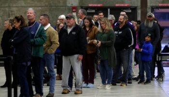 Milwaukee orders recount of 31,000 absentee ballots, likely delaying results in Wisconsin