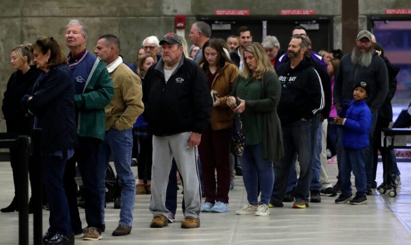 Milwaukee orders recount of 31,000 absentee ballots, likely delaying results in Wisconsin