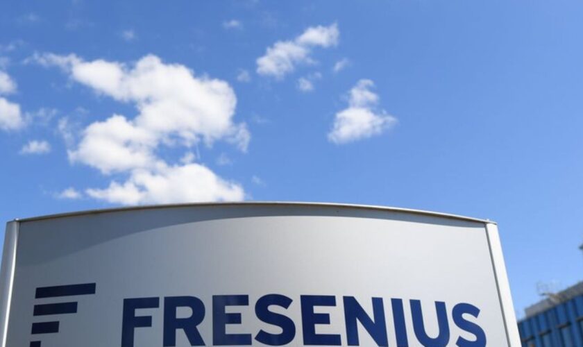 Fresenius hat erneut ein Quartal unerwartet stark abgeschlossen. (Archivbild) Foto: Arne Dedert/dpa