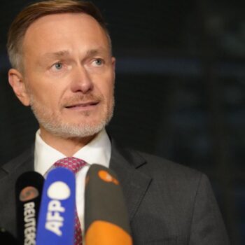 Liveblog zur Regierungskrise: Lindner gibt Scholz Schuld an Ampel-Bruch  – Kanzler will Vertrauensfrage stellen