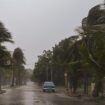 À Cuba, l’ouragan Rafael touche terre pendant que l’île est à nouveau plongée dans le noir