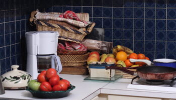 Cet endroit est l'un des pires de la cuisine, personne ne le nettoie alors que 5 minutes suffisent