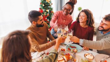 Entertain with ease: 10 entertaining essentials to simplify your holiday hosting