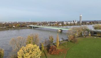 Im Fall verbotener Absprachen bei der Sanierung der Kölner Zoobrücke dauern die Ermittlungen der Staatsanwaltschaft an. Die Vorw