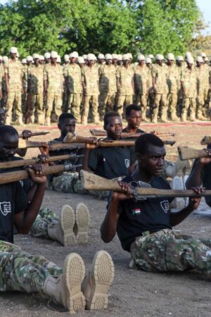 Dorfbewohner in Moschee eingesperrt und ausgeraubt – Zivilisten leiden unter dem Krieg im Sudan