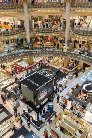 Magasins ouverts le 11 novembre 2024 : ces commerces qui ne ferment pas pour l'Armistice