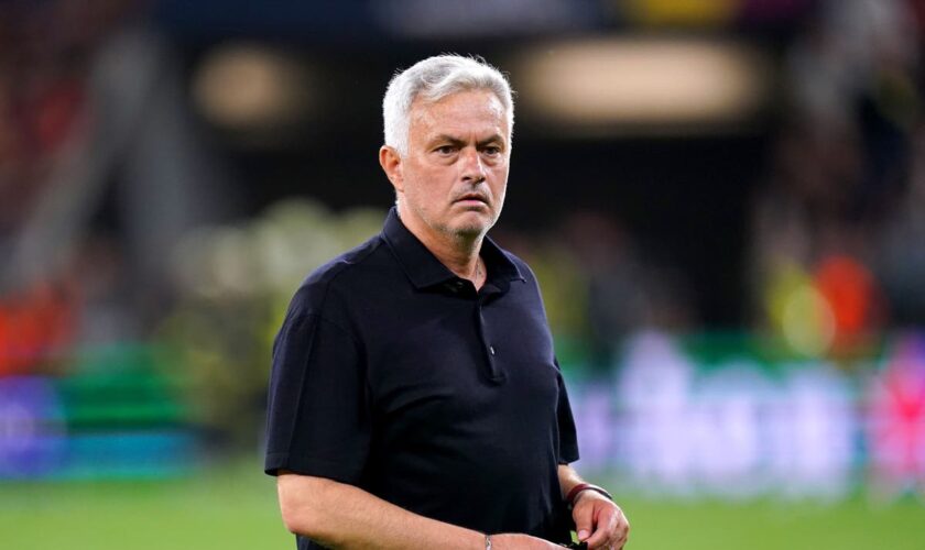 Jose Mourinho fined and given one-match ban for comments on Turkish referees