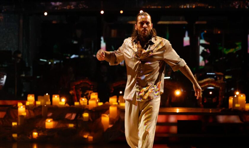 Strictly Come Dancing live: Pete Wicks leaves viewers in tears as Lauren Oakley replaces Amy Dowden again