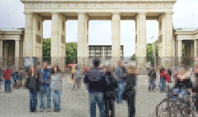 A Paris Photo, Diane Meyer pourchasse le fantôme du mur de Berlin