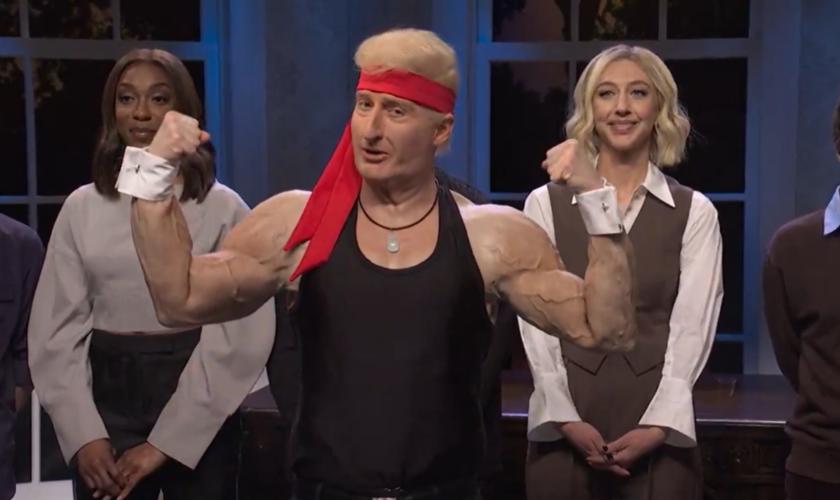 Après l’élection de Trump, le « Saturday Night Live » lui fait des courbettes dans un sketch hilarant