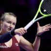 Tennis: Kommentator fliegt nach Witzen über das Aussehen von Wimbledonsiegerin Barbora Krejčíková aus dem Programm