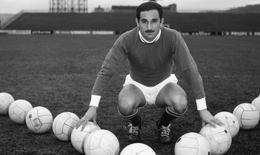 Mort de Rachid Mekhloufi, légende du football et symbole de l’indépendance algérienne