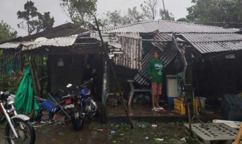 Tausende fliehen vor Taifun auf Philippinen: Vierter Wirbelsturm in vier Wochen