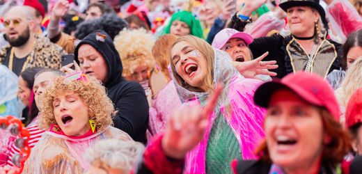 Karneval in Köln und Düsseldorf: Session beginnt im Regen