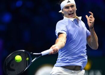 Tennis: Alexander Zverev startet erfolgreich in ATP Finals in Turin