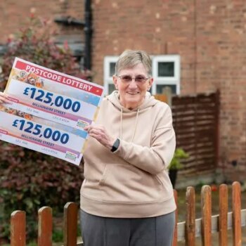 Dinner lady scoops huge £250,000 lottery win and plans to buy a new mattress