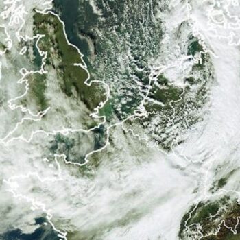 Météo : Ces images satellite annoncent un coup de froid en France… Et un nouveau déluge en Espagne