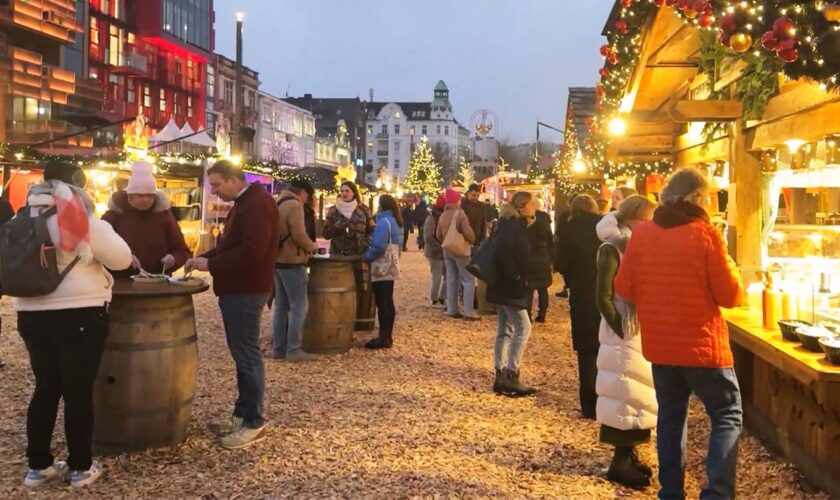 Haftbefehl gegen 17-Jährigen: Vereitelter Weihnachtsmarkt-Anschlag – Ermittler wollen Details bekannt geben