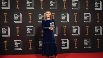 "Orbital": Britin Samantha Harvey gewinnt Booker Prize