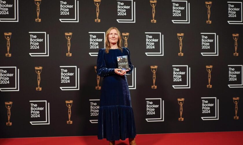 "Orbital": Britin Samantha Harvey gewinnt Booker Prize