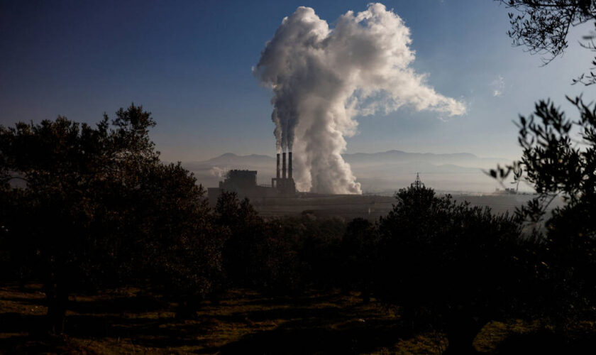 Climat : les émissions de CO2 ont atteint un record historique en 2024, en hausse de 0,8 % sur un an