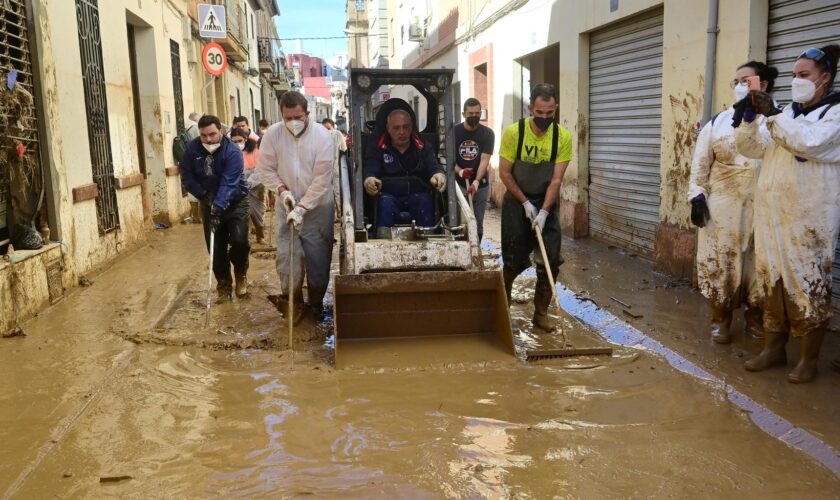 Inondations en Espagne : l’est du pays se prépare à de nouvelles pluies torrentielles, les écoles fermées ce mercredi