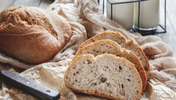 Expert's 'best' way to store bread and how to stop it from going stale