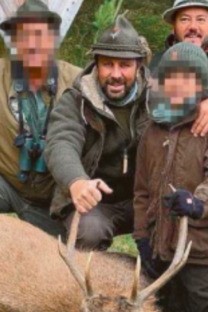 En Autriche, un chapeau traditionnel de chasse a coûté son poste à un élu du Tyrol